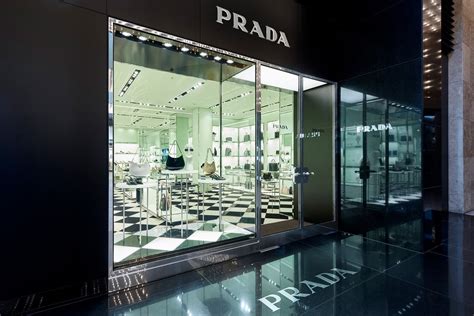 prada melbourne crown